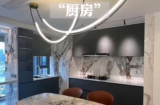 聚通装潢设计案例-阳光威尼斯140平四室-王松效果图案例