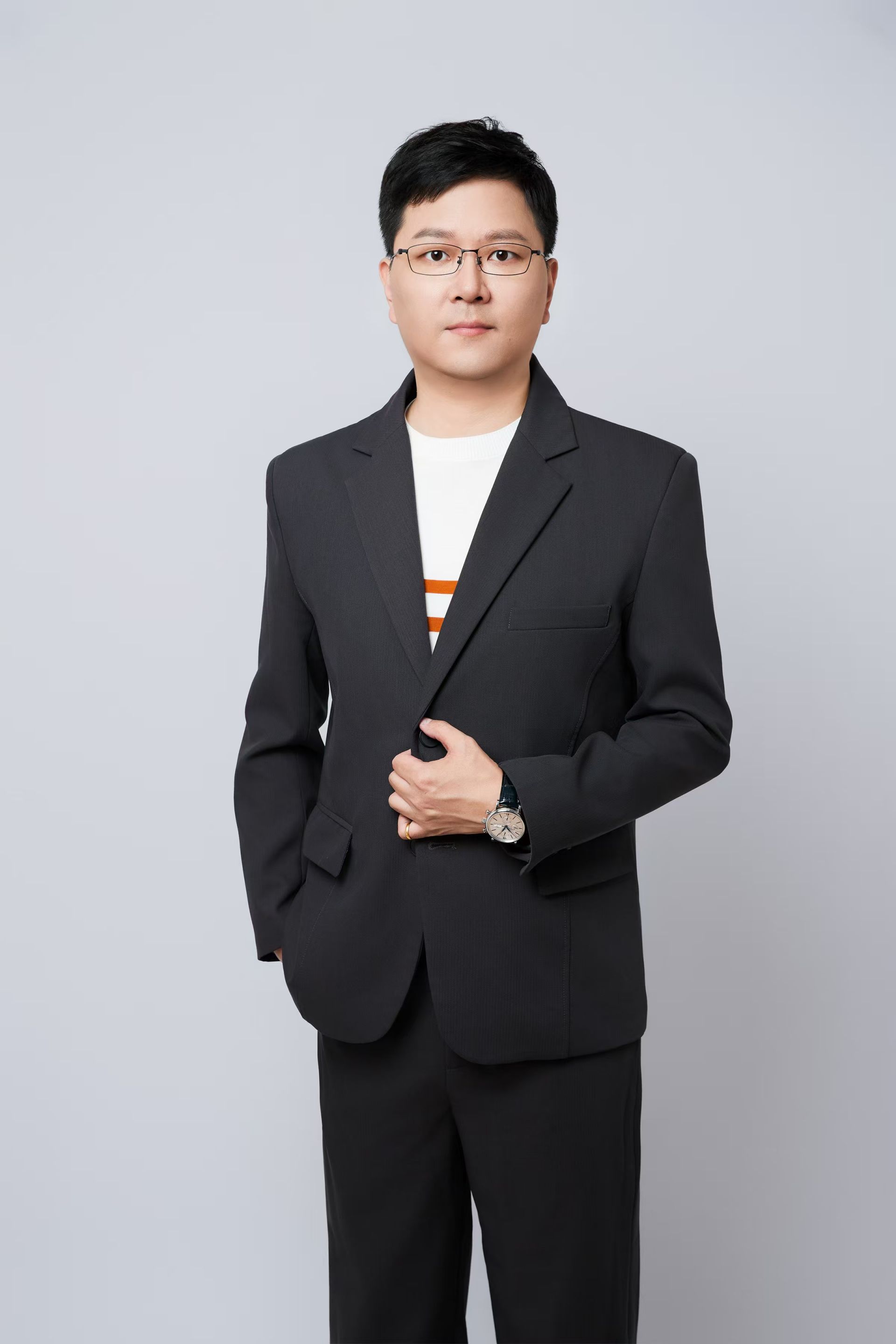 聚通装潢设计师-周盛庆