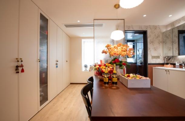 聚通装潢设计案例-天山河畔花园装修竣工实景